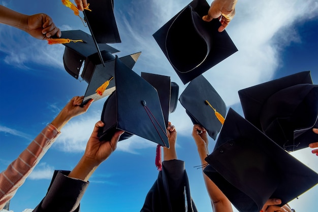 波兰热舒夫信息技术与管理大学毕业证书可以做中留服认证吗？