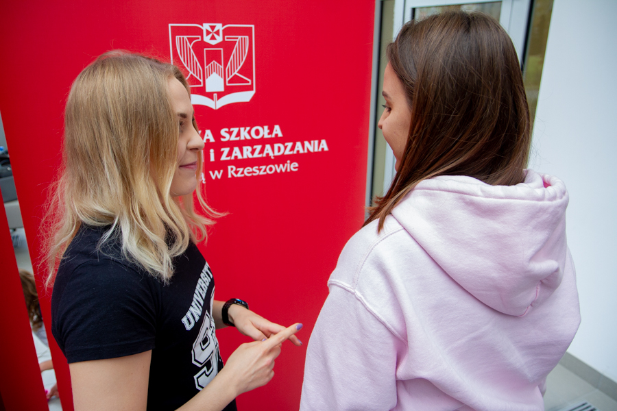 报考波兰热舒夫信息技术与管理大学在职硕博能获得什么证书？